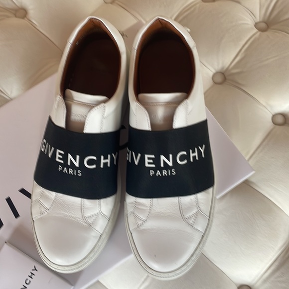 GIVENCHY URBAN STREET SNEAKER - Picture 4 of 12